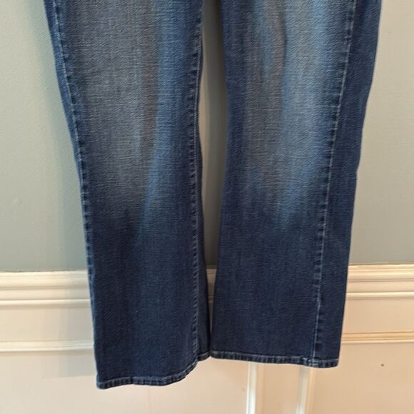 Levis Women’s 529 Curvy Bootcut Jeans Size- 12 Excellent - Picture 7 of 14